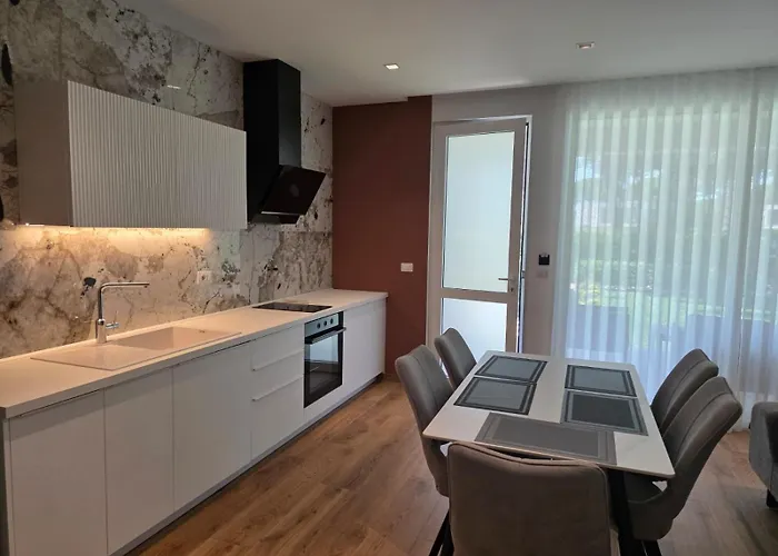 Blue Harmony Lalzi Bay *