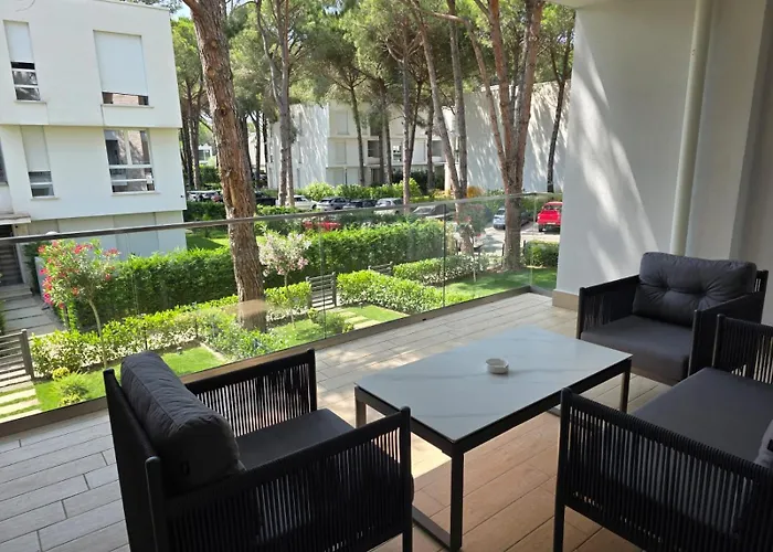 Blue Harmony Lalzi Bay